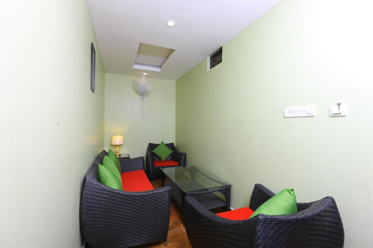 Hotel Fabexpress Nk Exotica à Chennai Extérieur photo